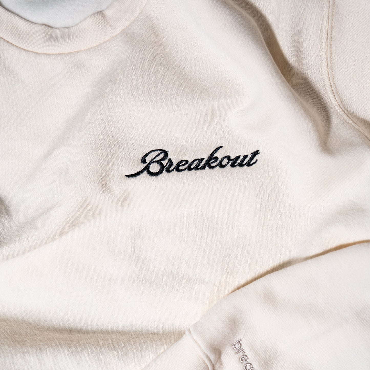 EMBROIDERED CREWNECK - IVORY