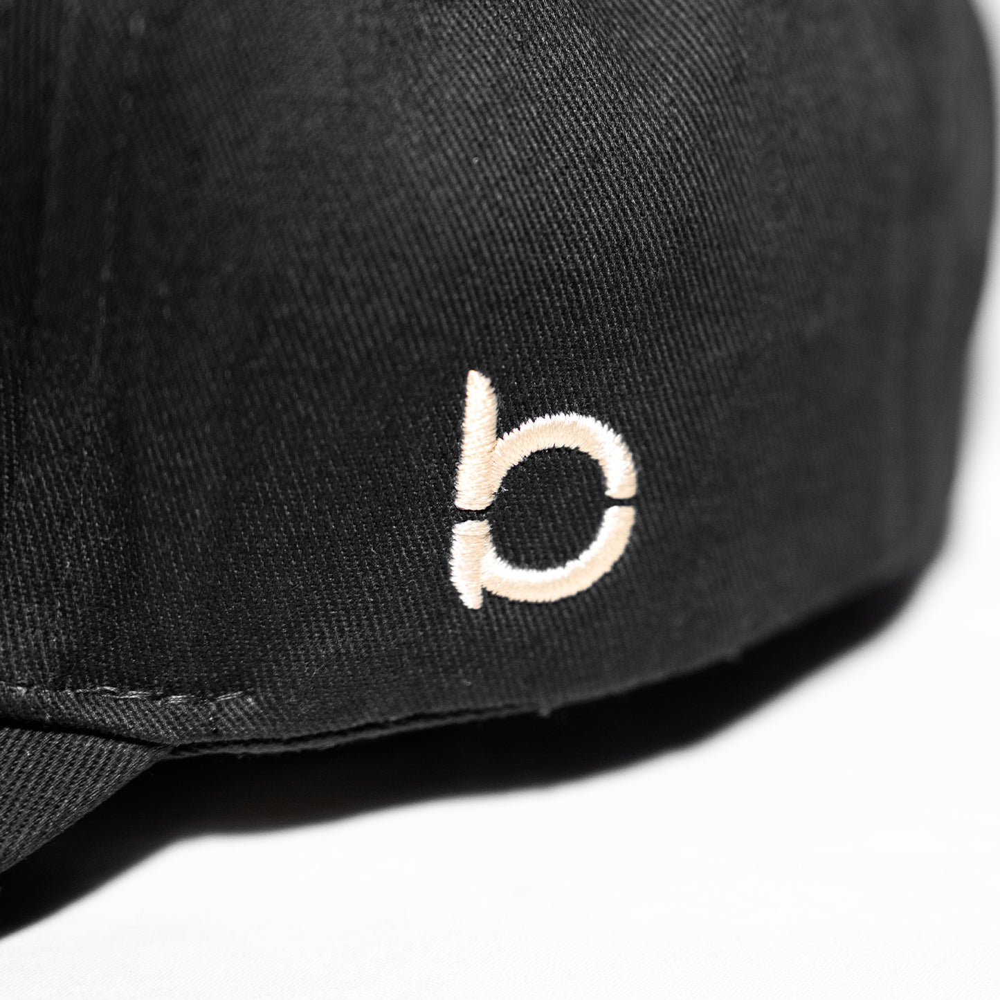 BREAKOUT HAT - BLACK