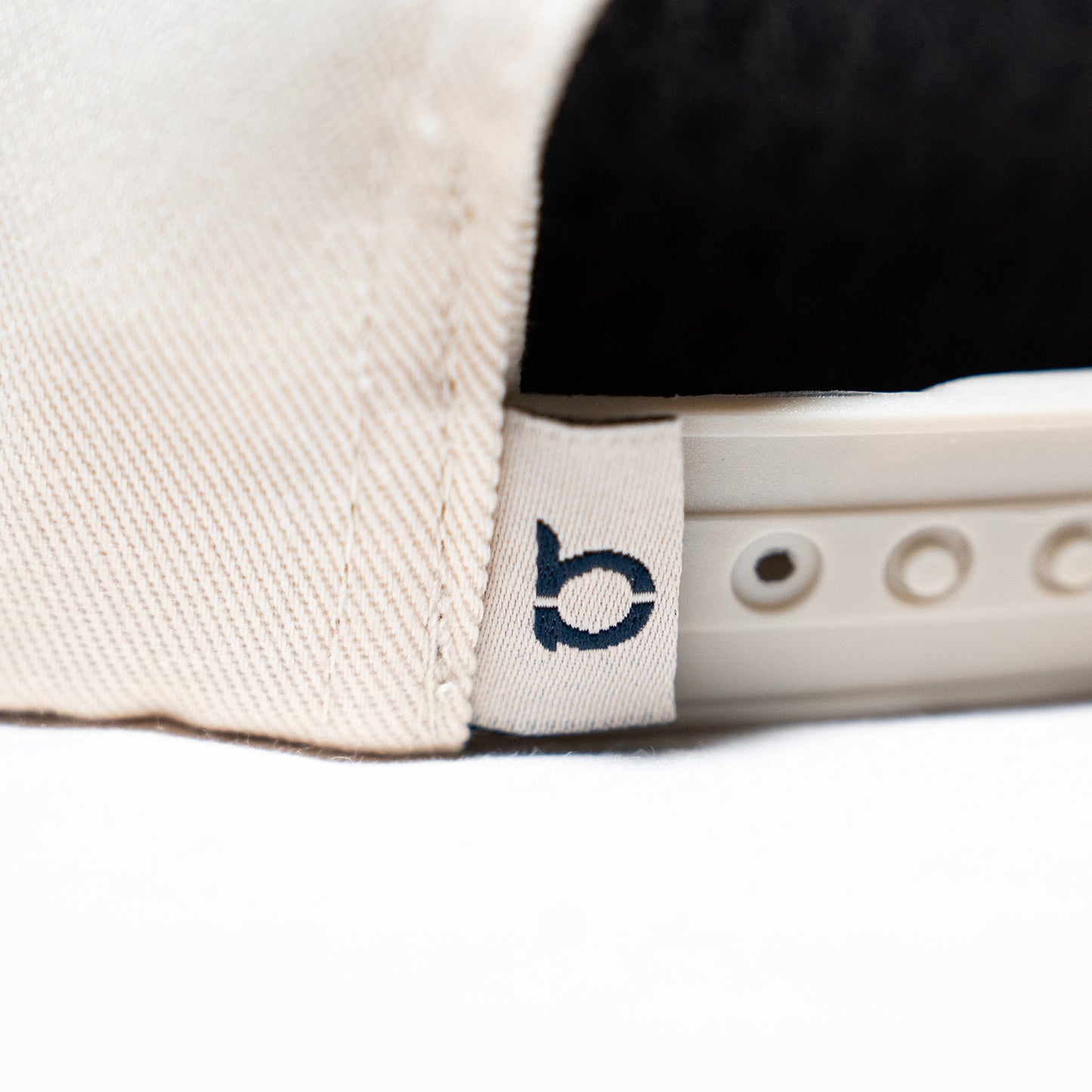 BREAKOUT HAT - IVORY