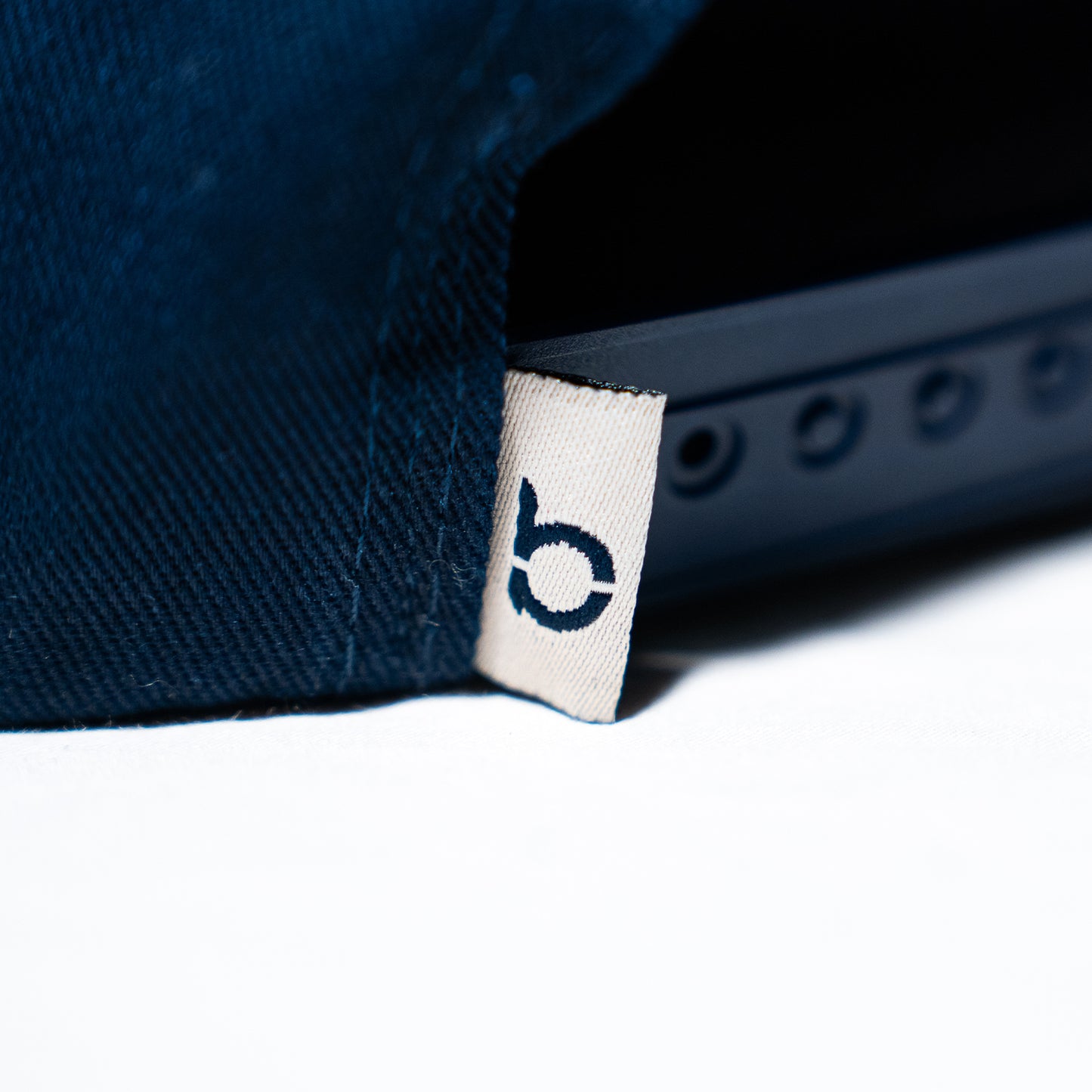 BREAKOUT HAT - NAVY