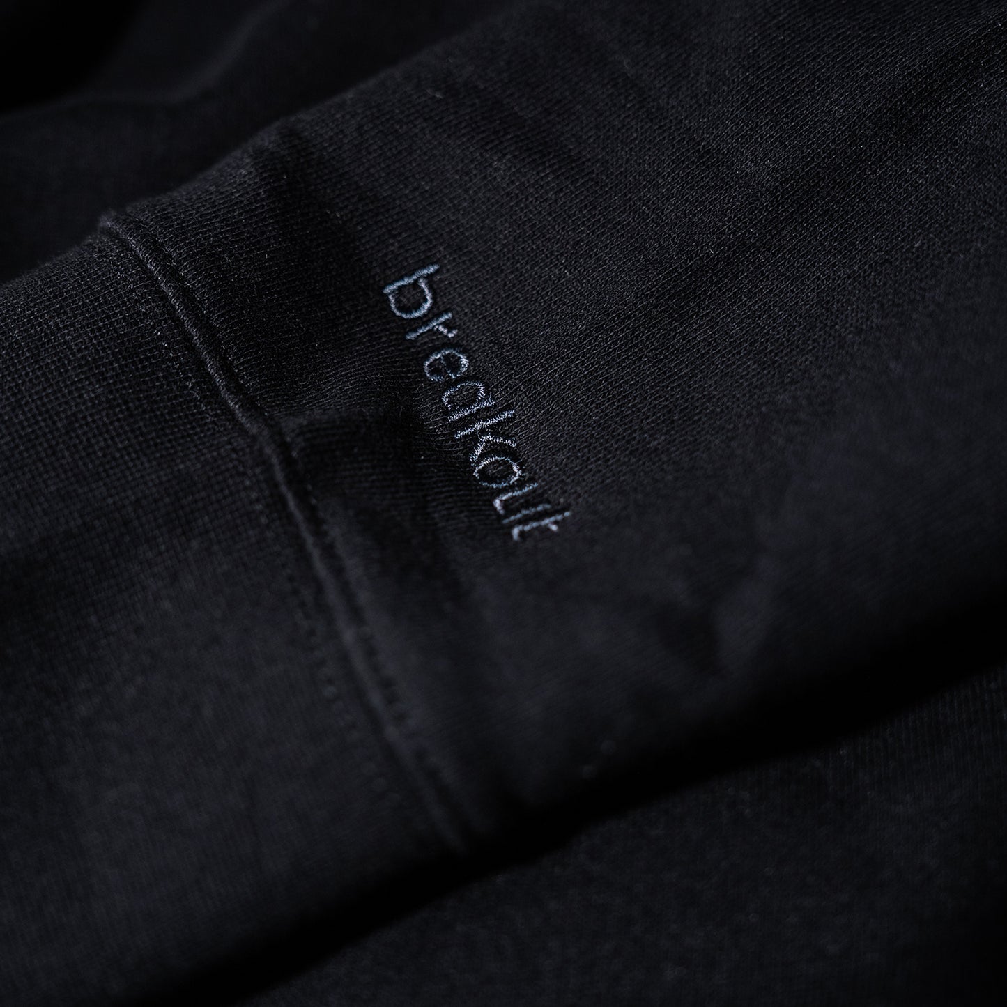 EMBROIDERED HOODIE - BLACK