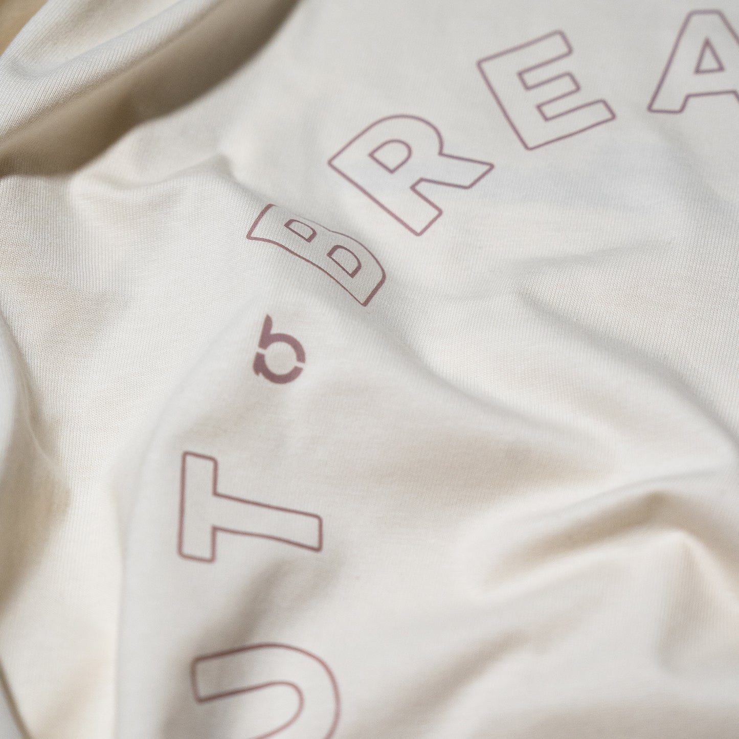 EMBROIDERED & PRINT TEE - IVORY